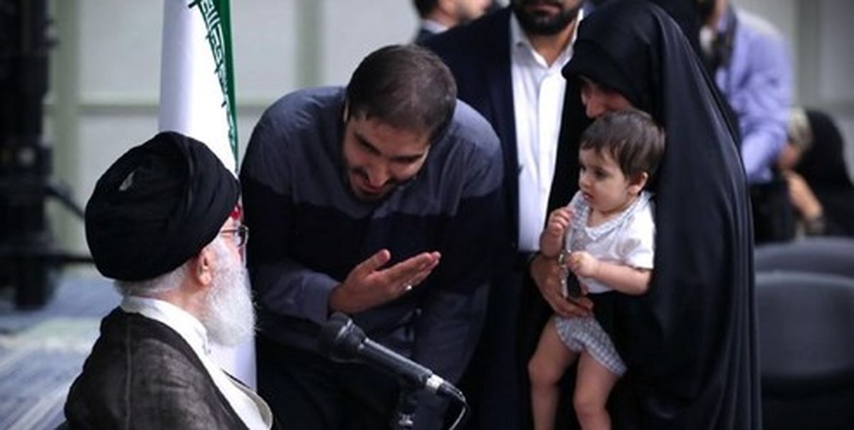 ماجرای عکس جالبی که در دیدار امروز رهبری سوژه شد +عکس