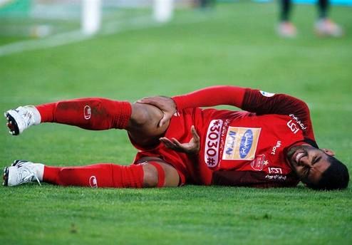 پزشک پرسپولیس: وضعیت انصاری تا یکشنبه معلوم می‌شود