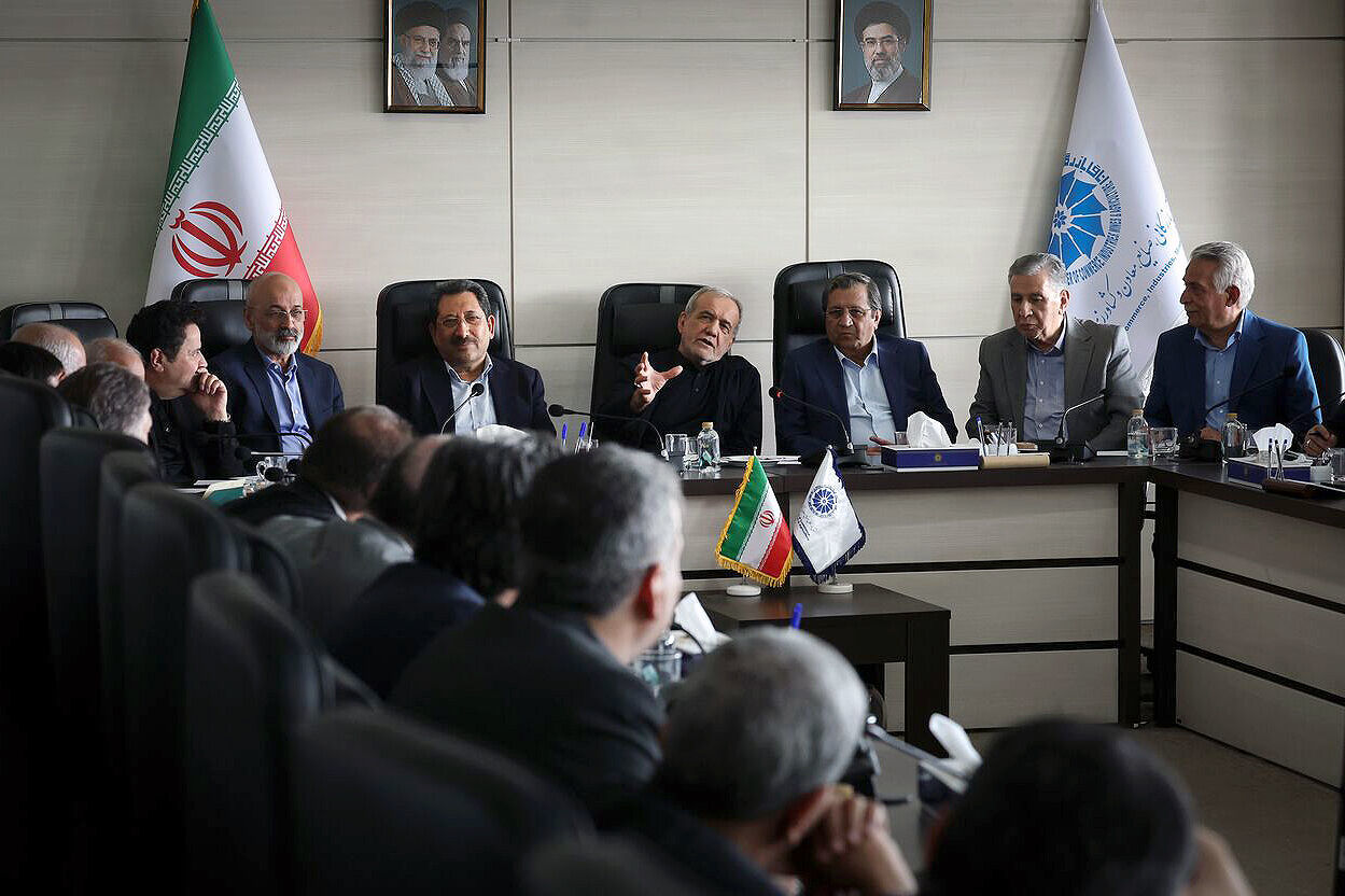 ستاد جنگ اقتصادی در اتاق ایران تشکیل شد 