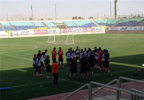 دورهمی برانکو و شاگردانش بابت تساوی در دربی! +عکس