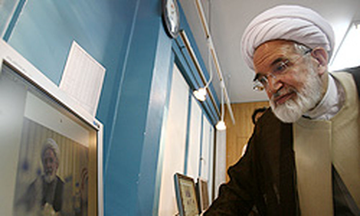 کروبی: قهر کردن مشكلی را حل نمی‌كند