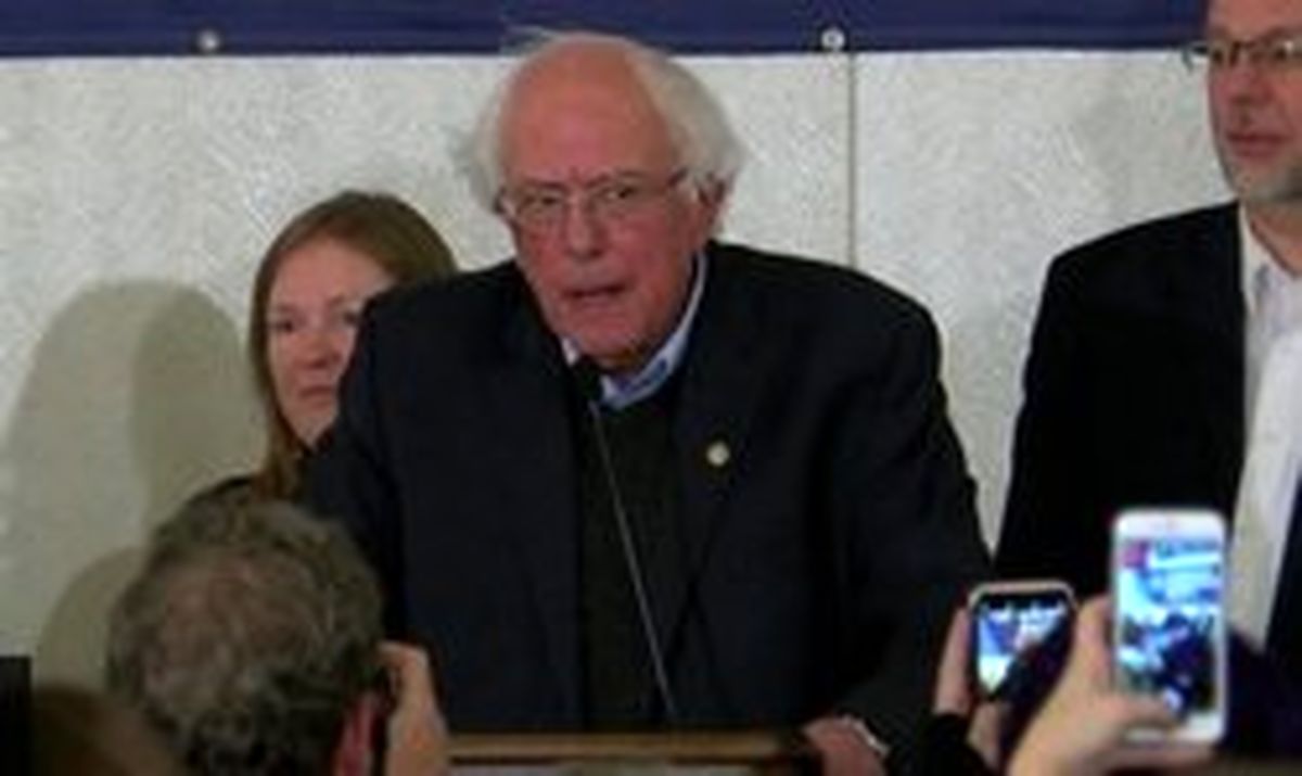 برنی سندرز گفت: مهمتر از همه این سیاست‌های وحشتناک (ترامپ)، این است که ما رئیس‌جمهوری در آمریکا داریم که ذاتا دروغگو است و کار‌هایی انجام می‌دهد که من در هیچ دوره‌ای از زندگیم ندیدم رئیس‌جمهوری انجام دهد.