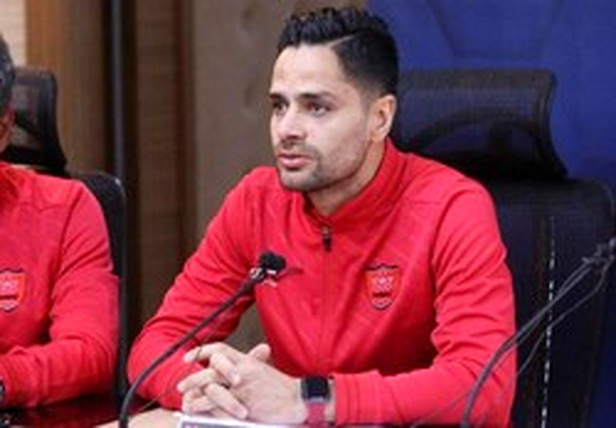 کامیابی‌نیا در پرسپولیس ماندنی شد