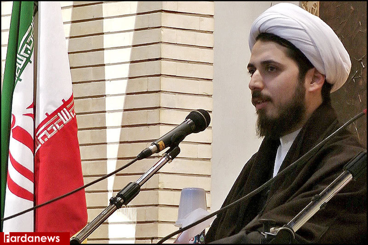 گلایه راوی مستند پوستین وارونه از عدم اکران فیلم