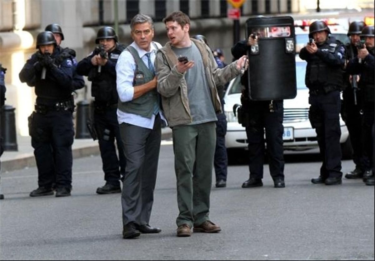 بازیگرهالیوودی با کمربندانتحاری‌!/عکس