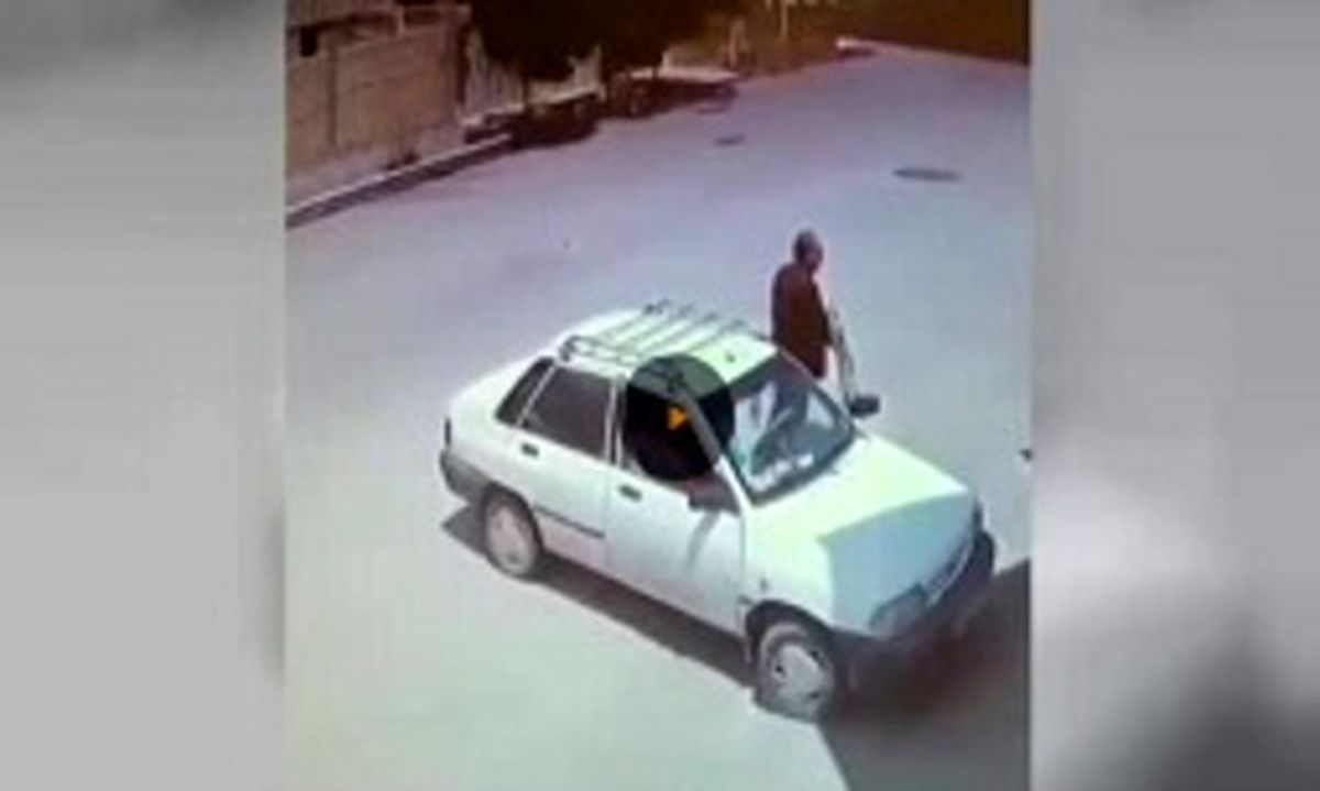 پرواز موتورسوار ایرانی به خانه همسایه! +فیلم