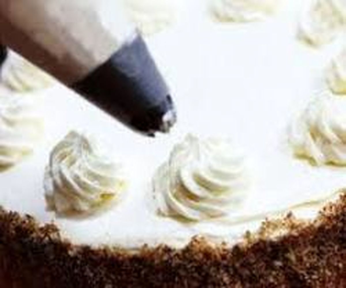 دستور تهیه باترکریم برای تزیین انواع کیک و دسر