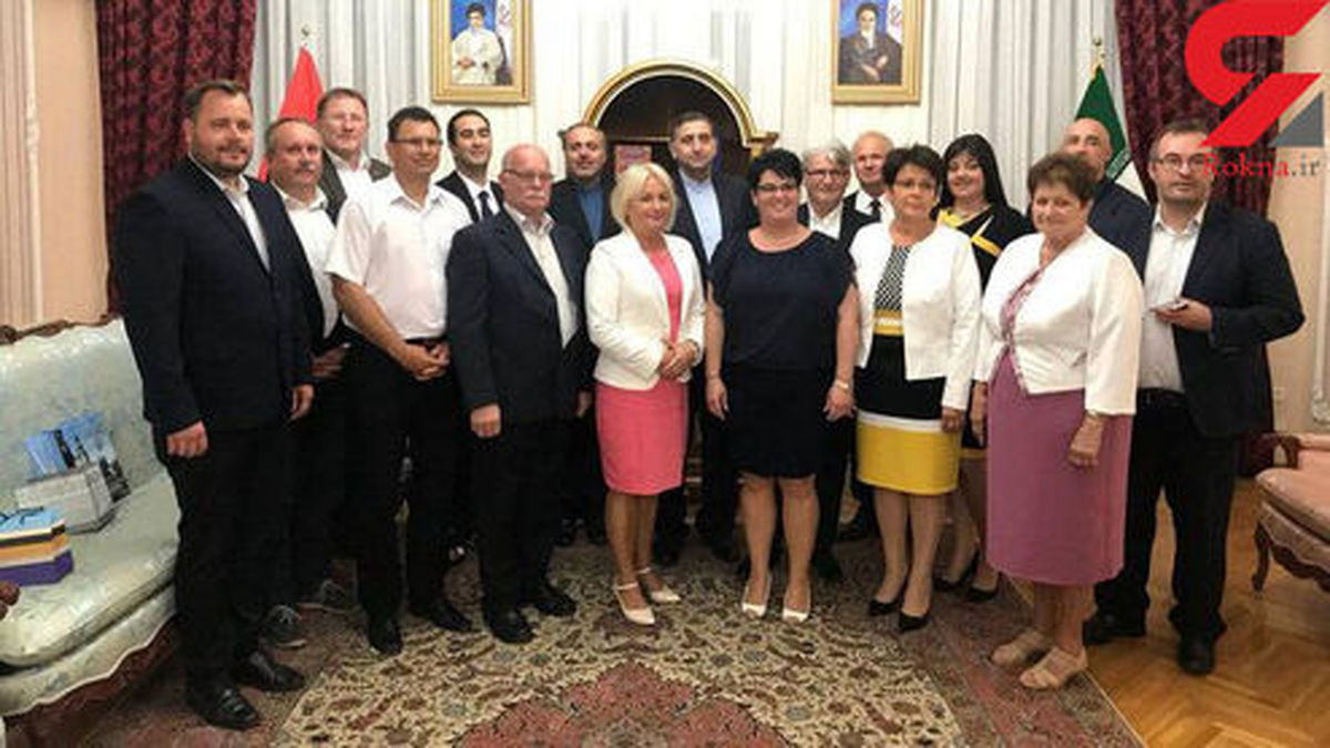 جنجال عکس‌های نامتعارف در سفارت ایران +تصاویر