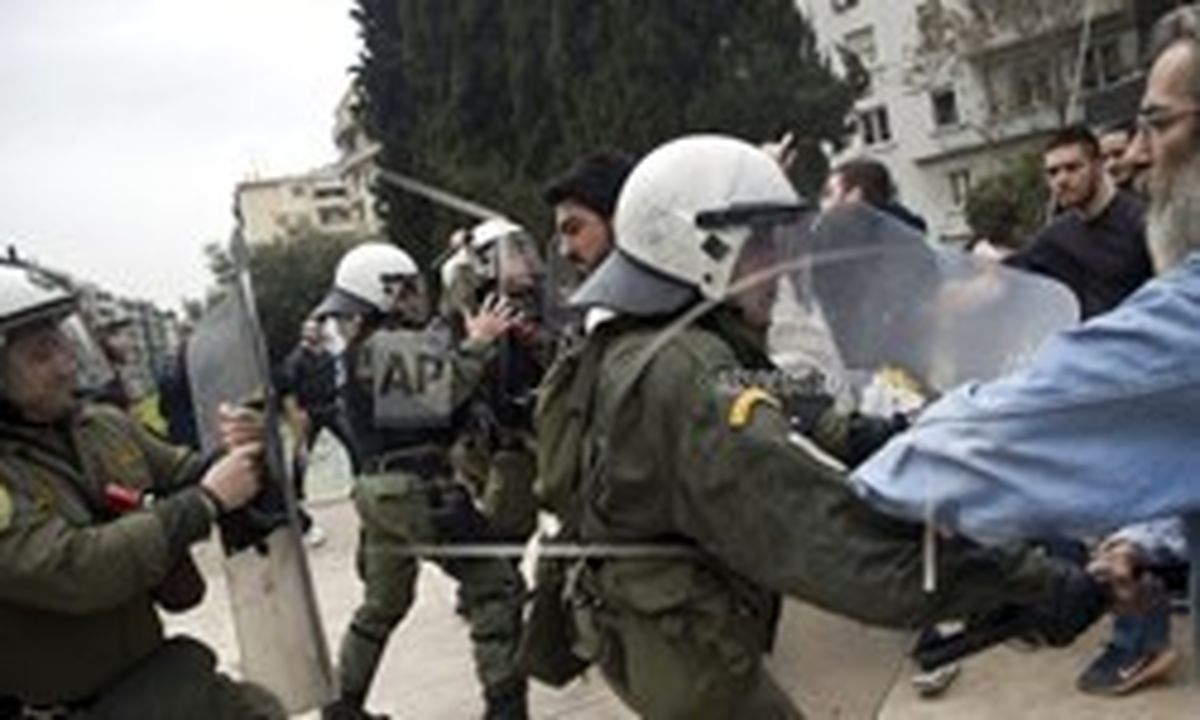 حمله به مجسمه رئیس‌جمهور پیشین آمریکا در یونان