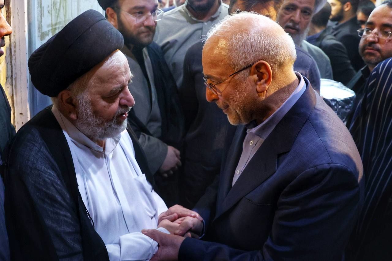 حضور قالیباف در مراسم بزرگداشت همسر آیت‌الله سیستانی +فیلم