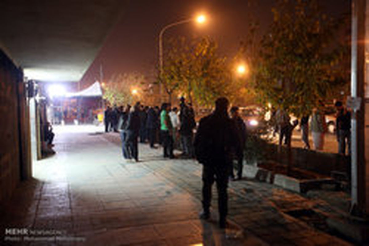 وحشت مردم از زلزله +عکس