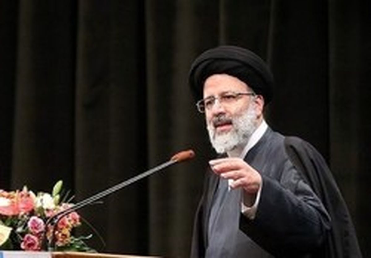دیدار رئیسی با آیات مکارم شیرازی و نوری همدانی در مشهد