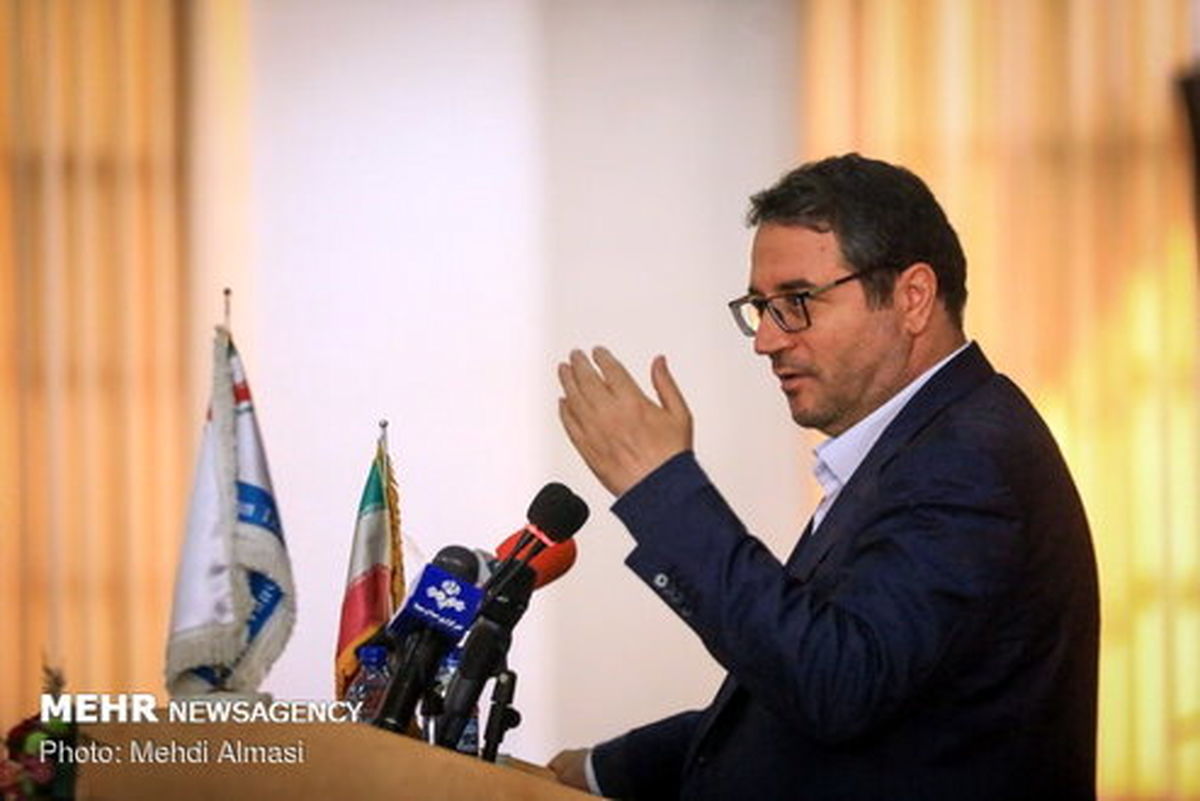 انتقاد وزیر صمت از واردات شبه رسمی کالا از برخی منافذ