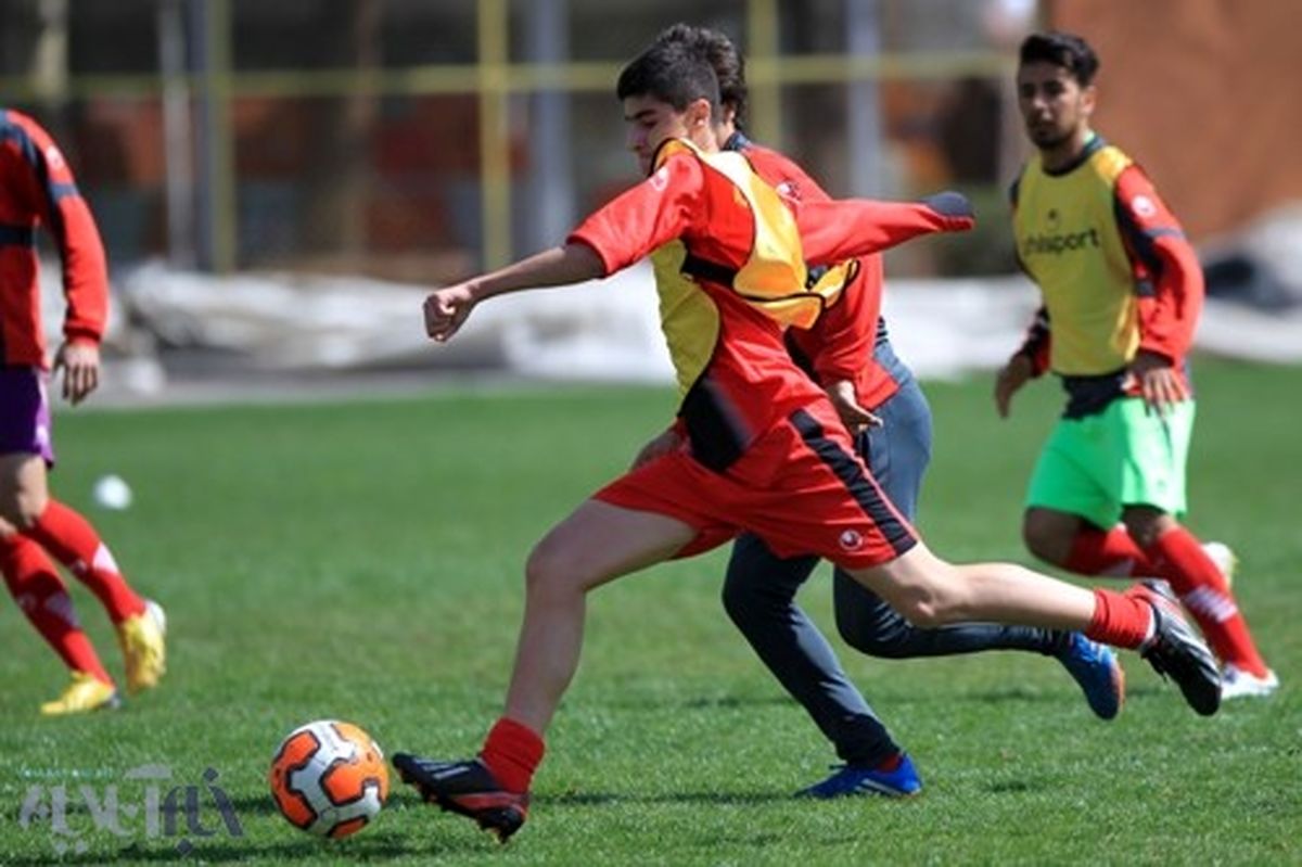 تصاویر/تمرین پسرکریم باقری درپرسپولیس‎