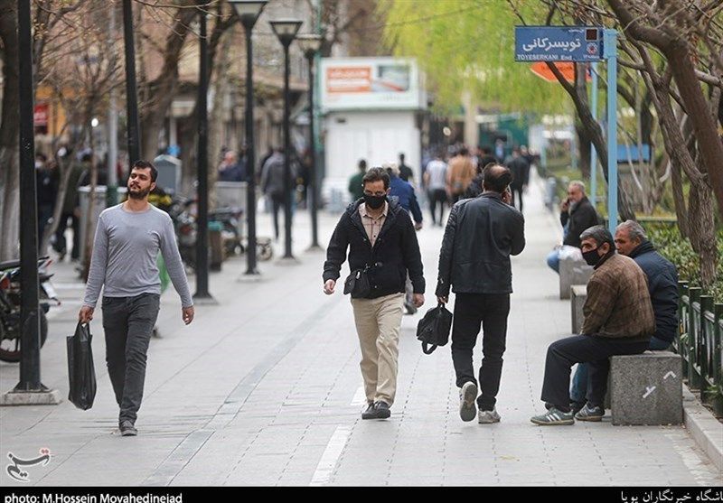  پوشیدن لباس آستین‌کوتاه برای آقایان چه حکمی دارد؟