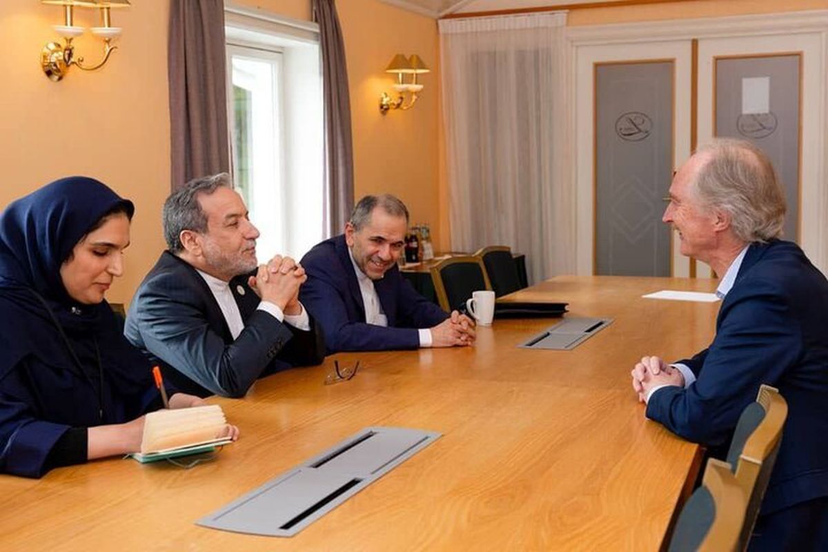 گفتگوی عراقچی و فرستاده ویژه سازمان ملل در امور سوریه در اسلو