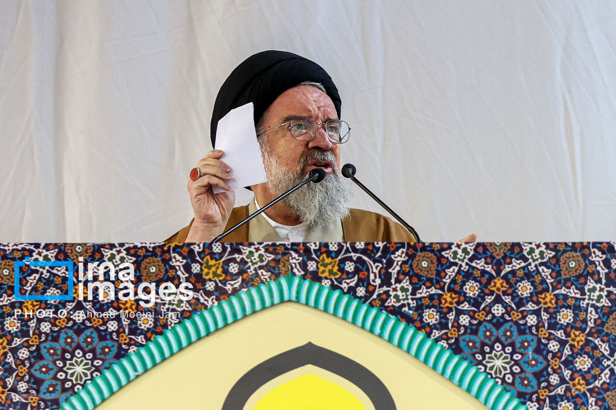 آیت الله خاتمی: مردم در جنگ تحمیلی ۱۲ روزه نشان دادند که توحیدی هستند / صحبت از تسلیم شدن ایران، اوج حماقت ترامپ است