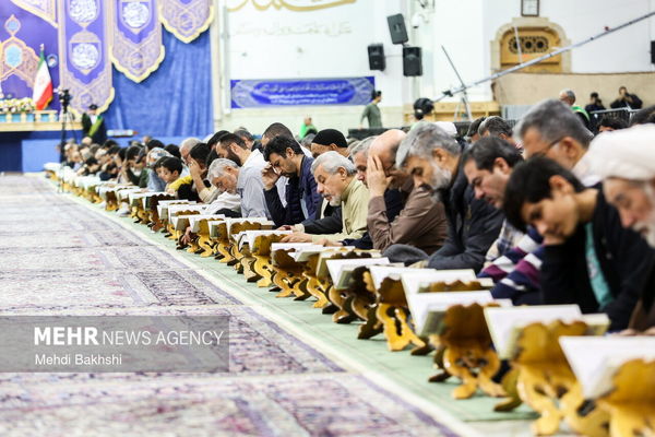 تصاویر: آیین ترتیل‌خوانی قرآن در حرم حضرت معصومه(س)