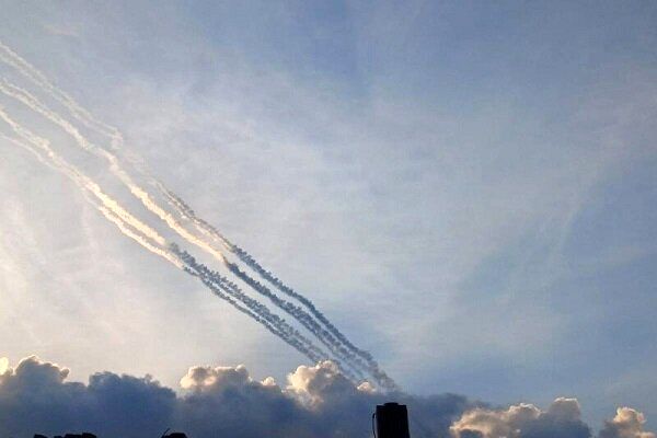 حمله موشکی گردان‌های قسام به سرزمین‌های اشغالی