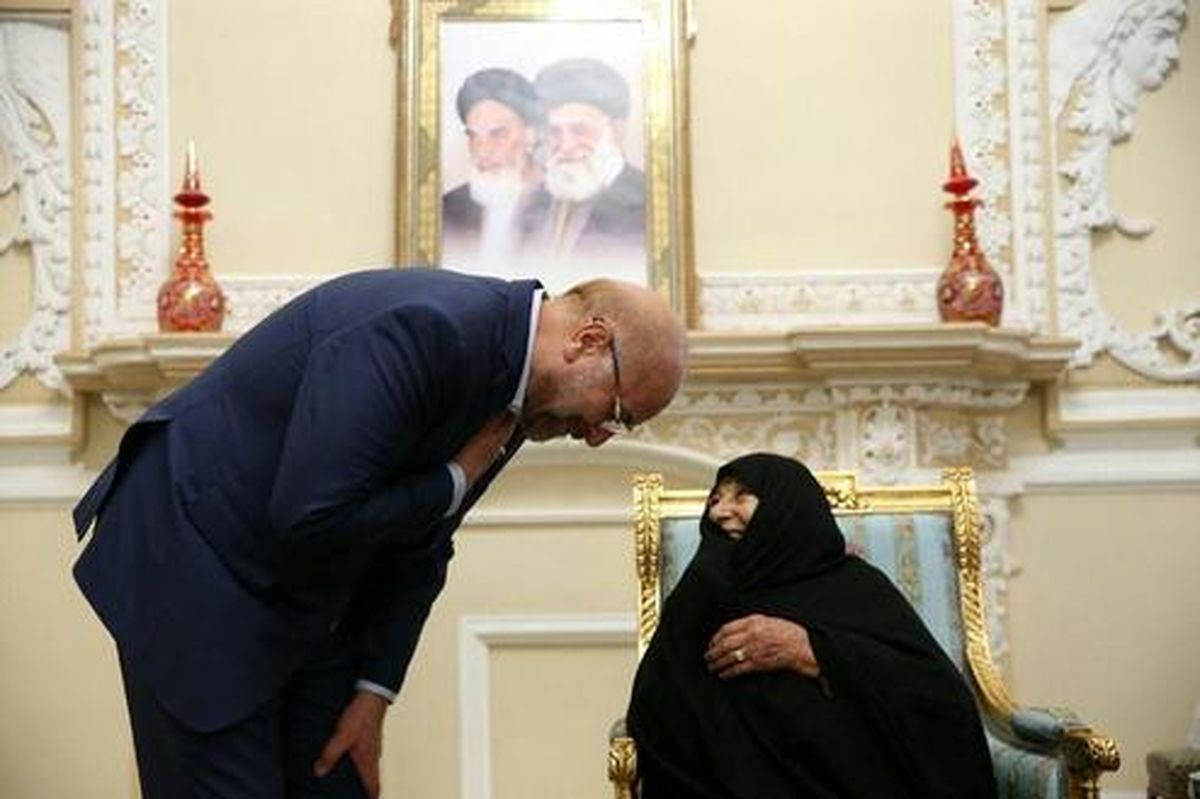 در دیدار  قالیباف با مادر شهید خرازی چه گذشت؟ +عکس