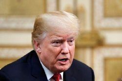 عقب نشینی ترامپ: آماده مذاکره درباره تعطیلی دولت هستم