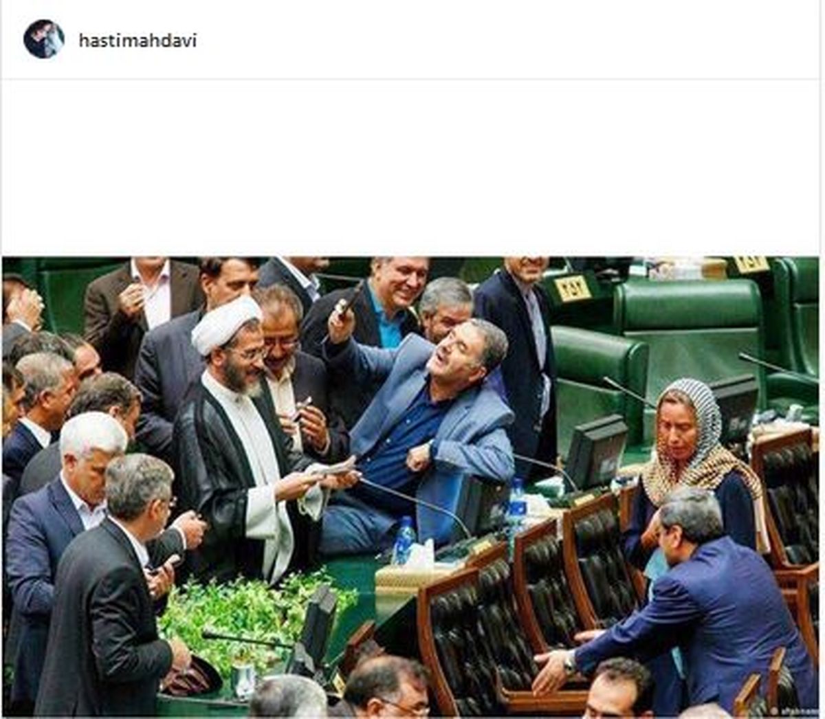 خانم بازیگر: در انتخابات مجلس شرکت نمیکنم! +عکس