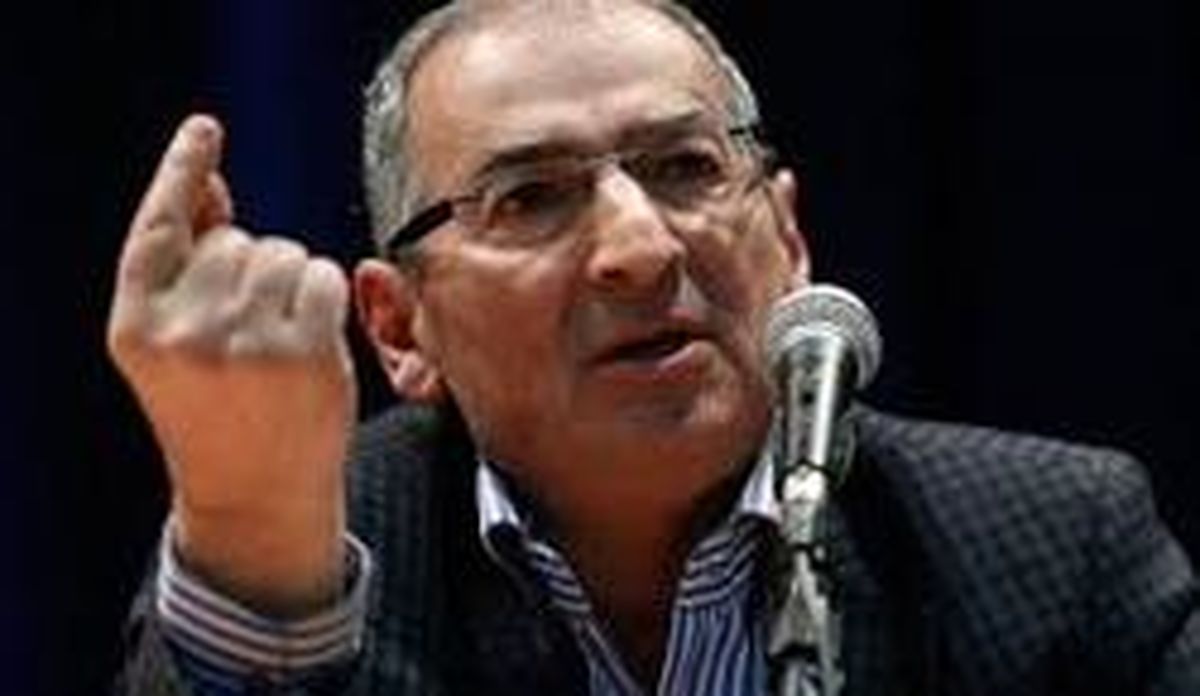 صادق زیبا کلام: روحانی متکبر است