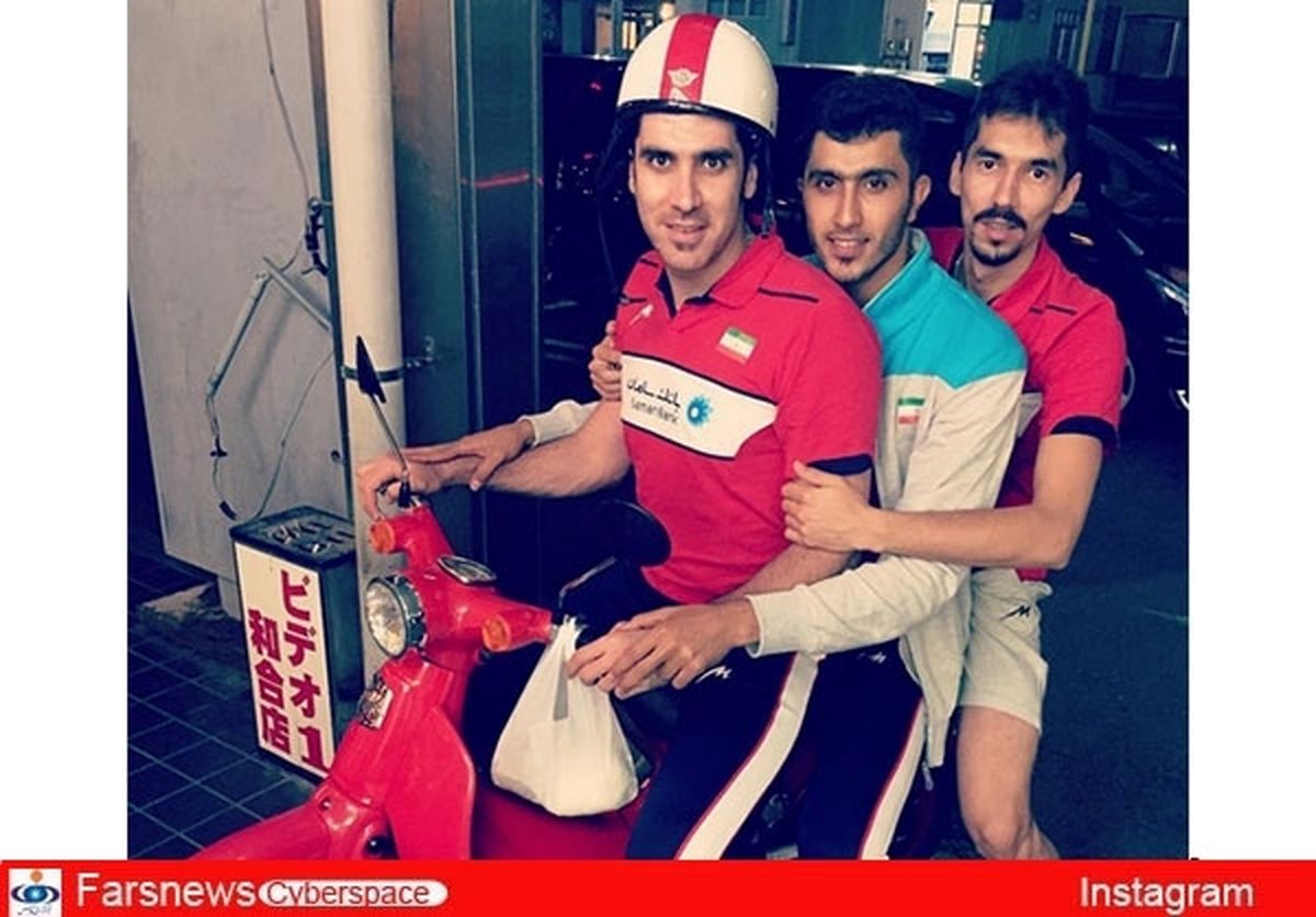 عکس/موتورسواری والیبالیست‌های ایرانی