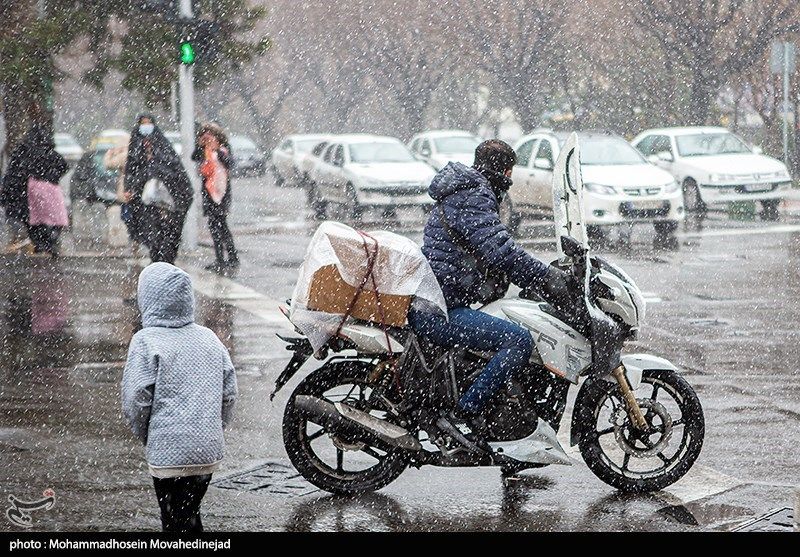 تصاویر: بارش برف در تهران
