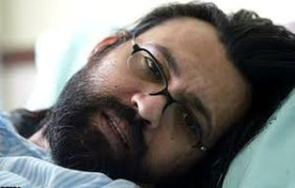 بستری شدن یک بازیگر در خانه/ عکس