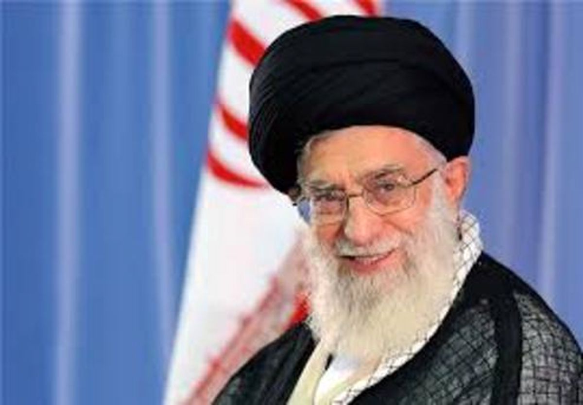 تصویری از ماسک‌زدن رهبر انقلاب در جلسات کاری