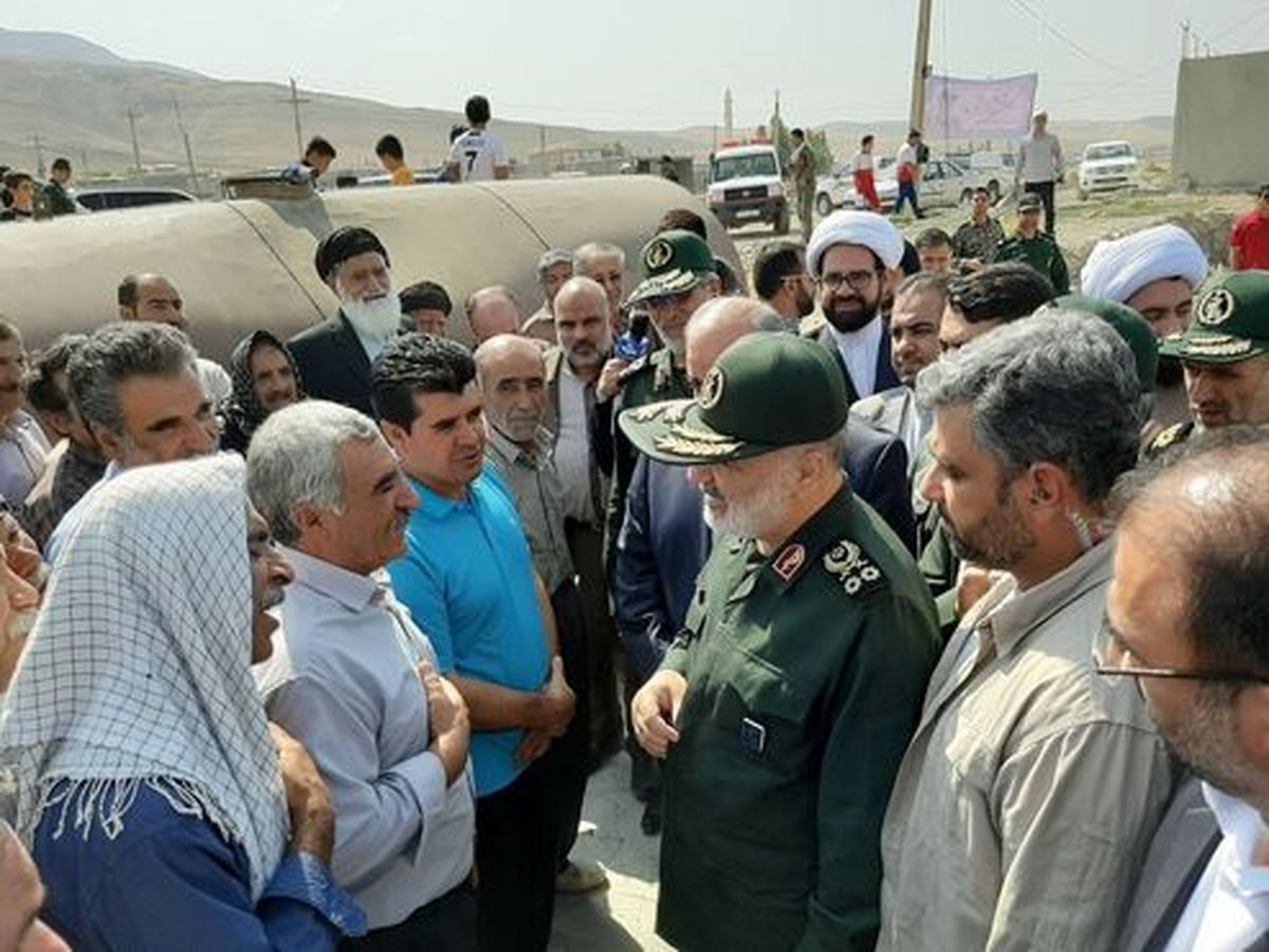 تصاویر: بازدید سرلشکر سلامی از مناطق زلزله زده سرپل ذهاب