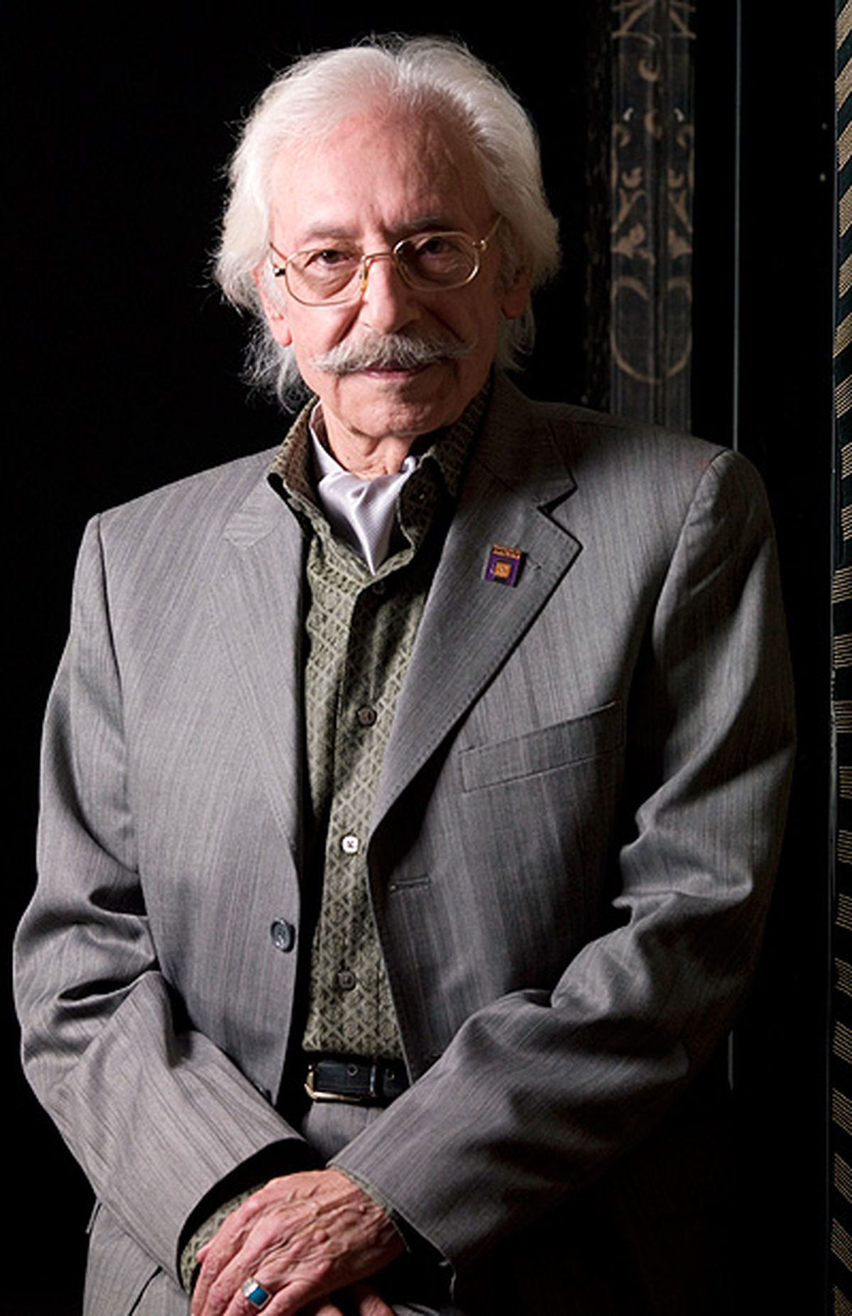 سریال‌های ماهواره‌ای کیان خانواده را نشانه گرفته‌اند / آلودگی هوا بیماری قلبی مرا تشدید کرده است