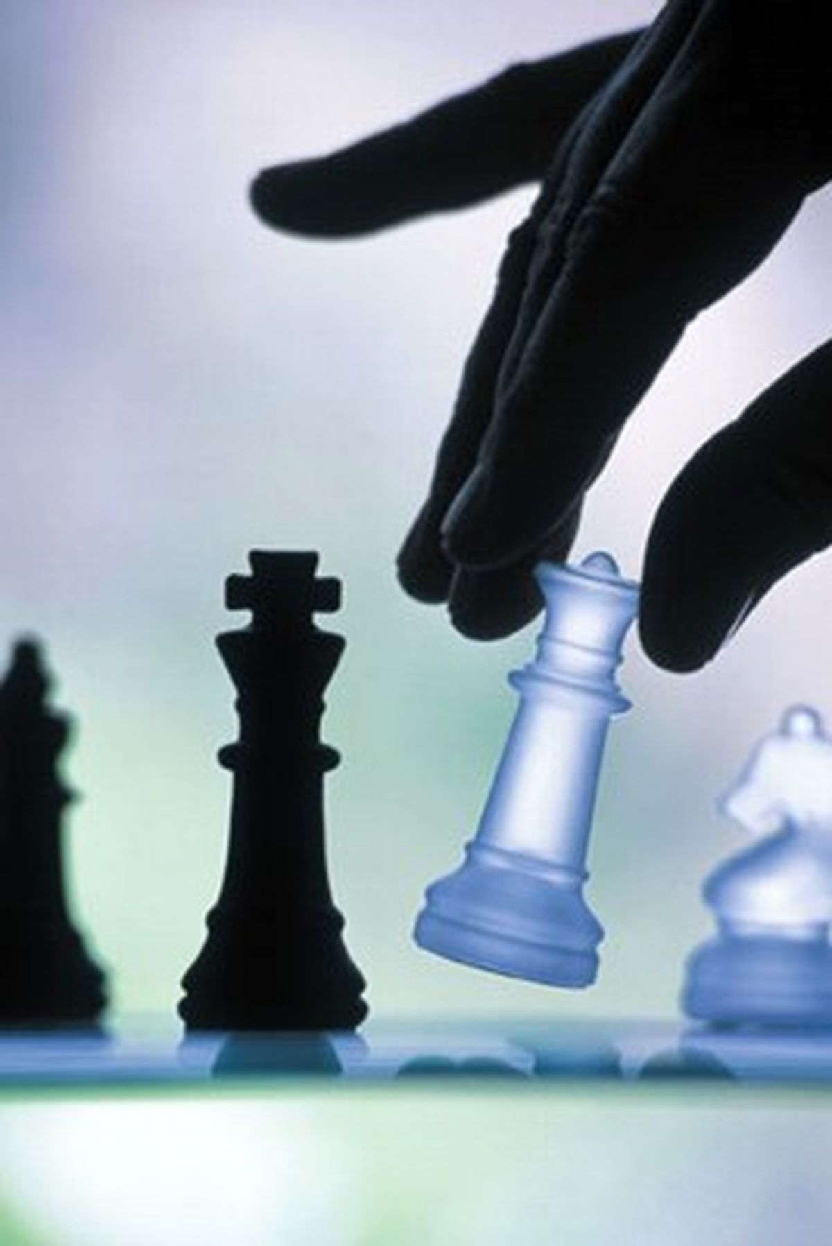 پیمانکاران سیاسی، به دنبال چنگ زدن به دولت یازدهم/ فتح مناصب و نهادها در پوشش اعتدال‌گرایی