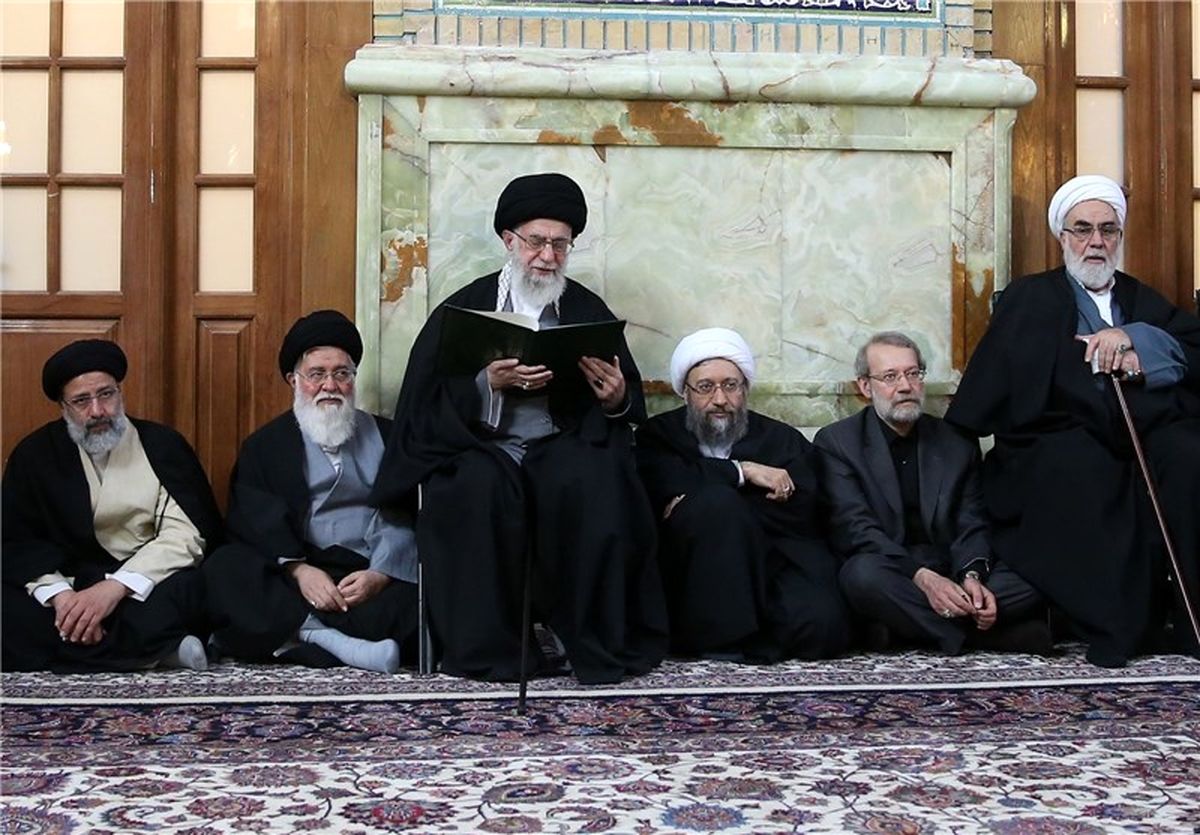 مراسم ترحیم آیتالله طبسی با حضور رهبر انقلاب برگزار شد