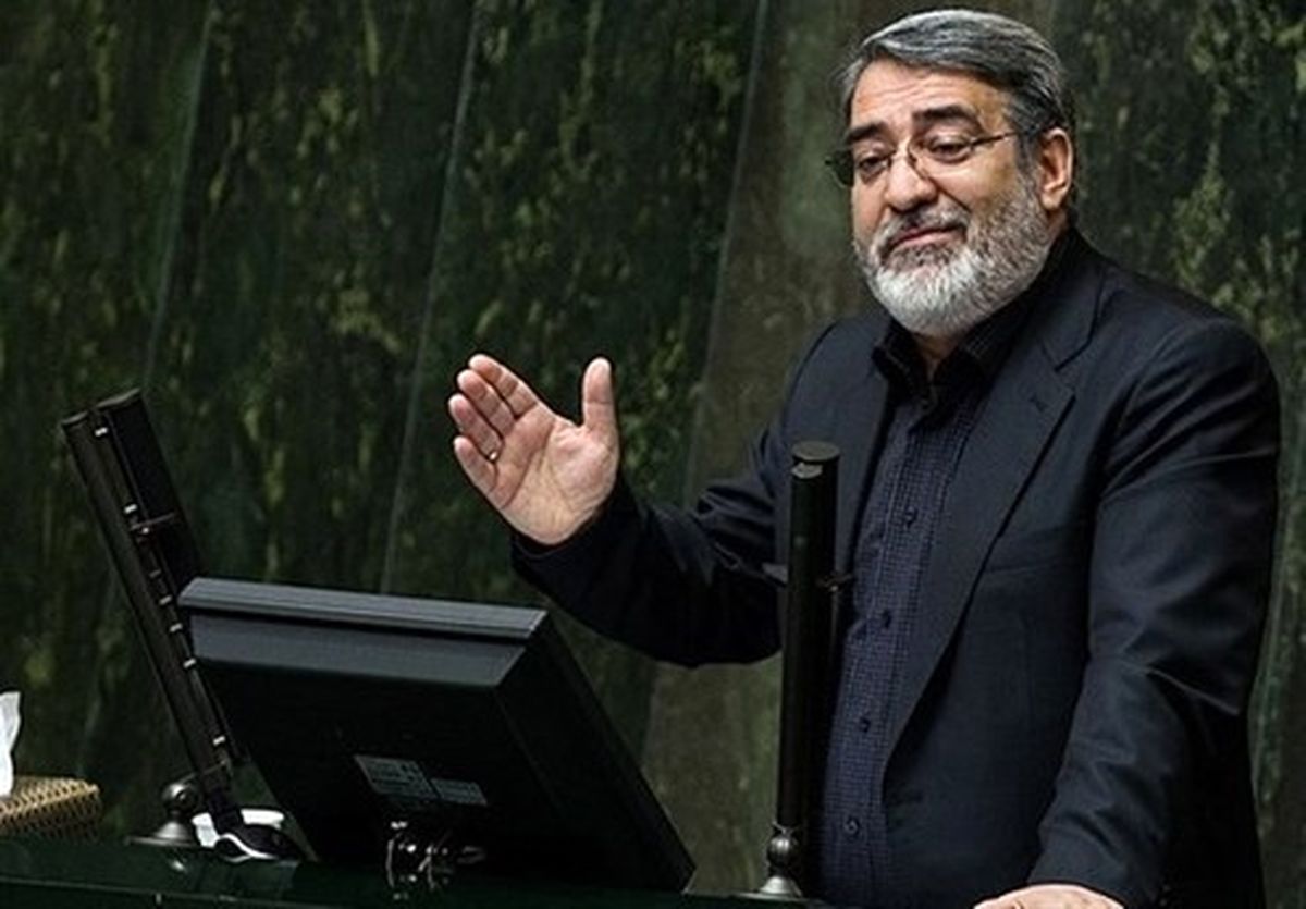 سوال ۱۰ نماینده پای وزیر کشور را به مجلس کشاند