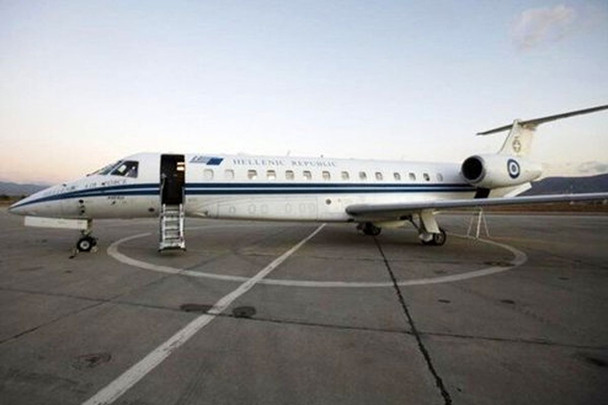 ترکیه هواپیمای وزیر خارجه یونان را معطل کرد