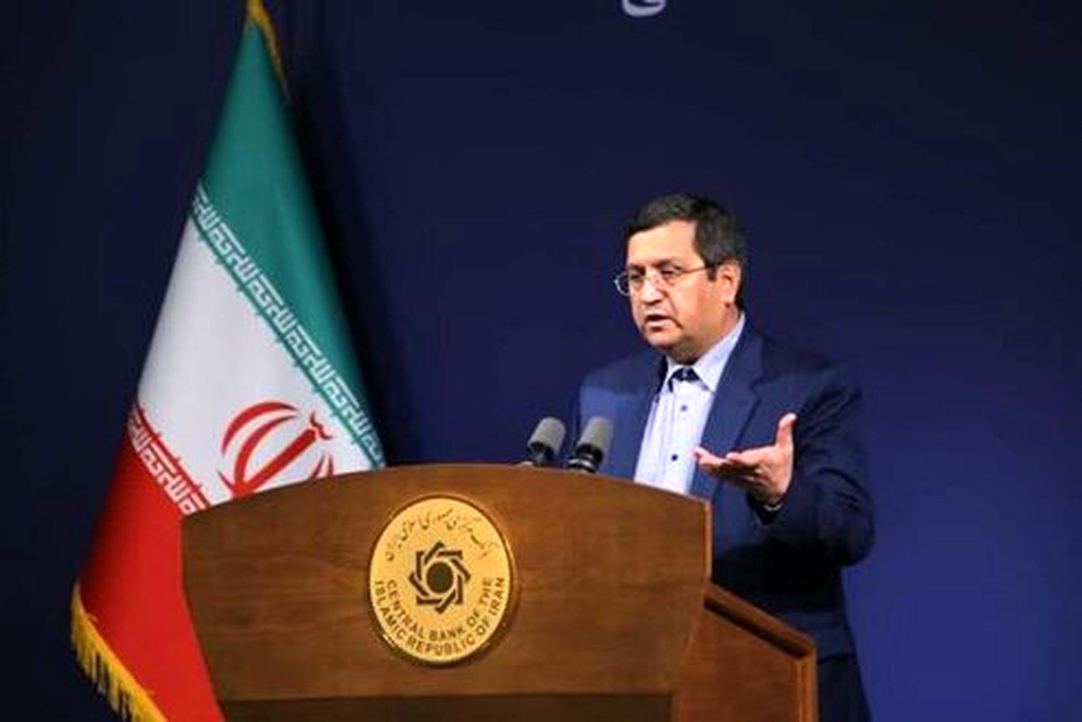 همتی: برخی به دلار ۳۰ تا ۴۰ هزار تومانی فکر می‌کردند