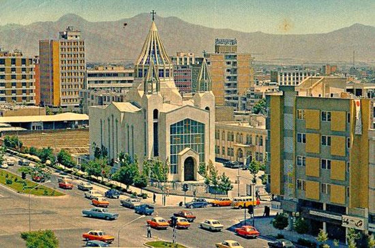 عکس/خیابان کریمخان در سال ۱۳۵۴