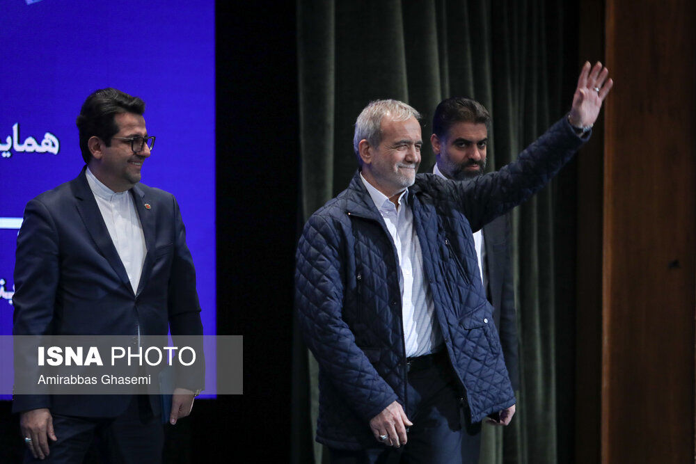 تصاویر: همایش کارگزاران گزینش کشور با حضور رییس جمهور