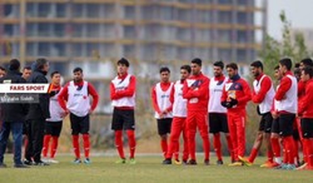 پرسپولیس با ۲۰ بازیکن به اردو رفت