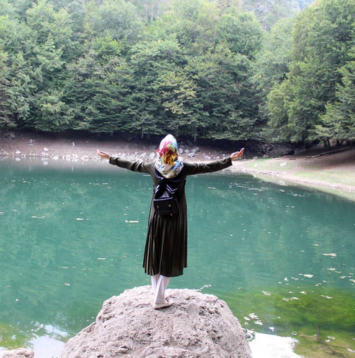 زنان با اعتماد به نفس چگونه رفتار می‌کنند