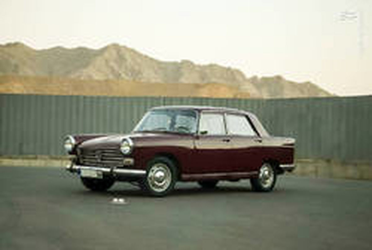 عکس: عتیقه‌ پژو در ایران