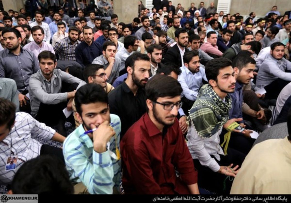تصاویر: دیدار جمعی از دانشجویان با رهبر انقلاب