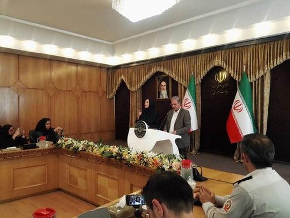 عکس: اقدام متفاوت در نشست هفتگی سخنگوی دولت