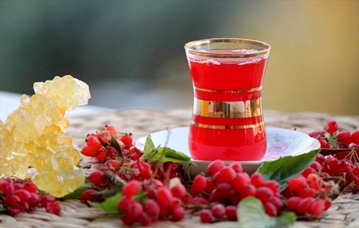 چای زرشک یک نوشیدنی خوشرنگ پاییزی