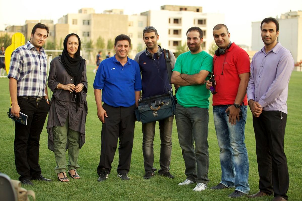 عکس/نیکی کریمی در کنار قلعه نویی