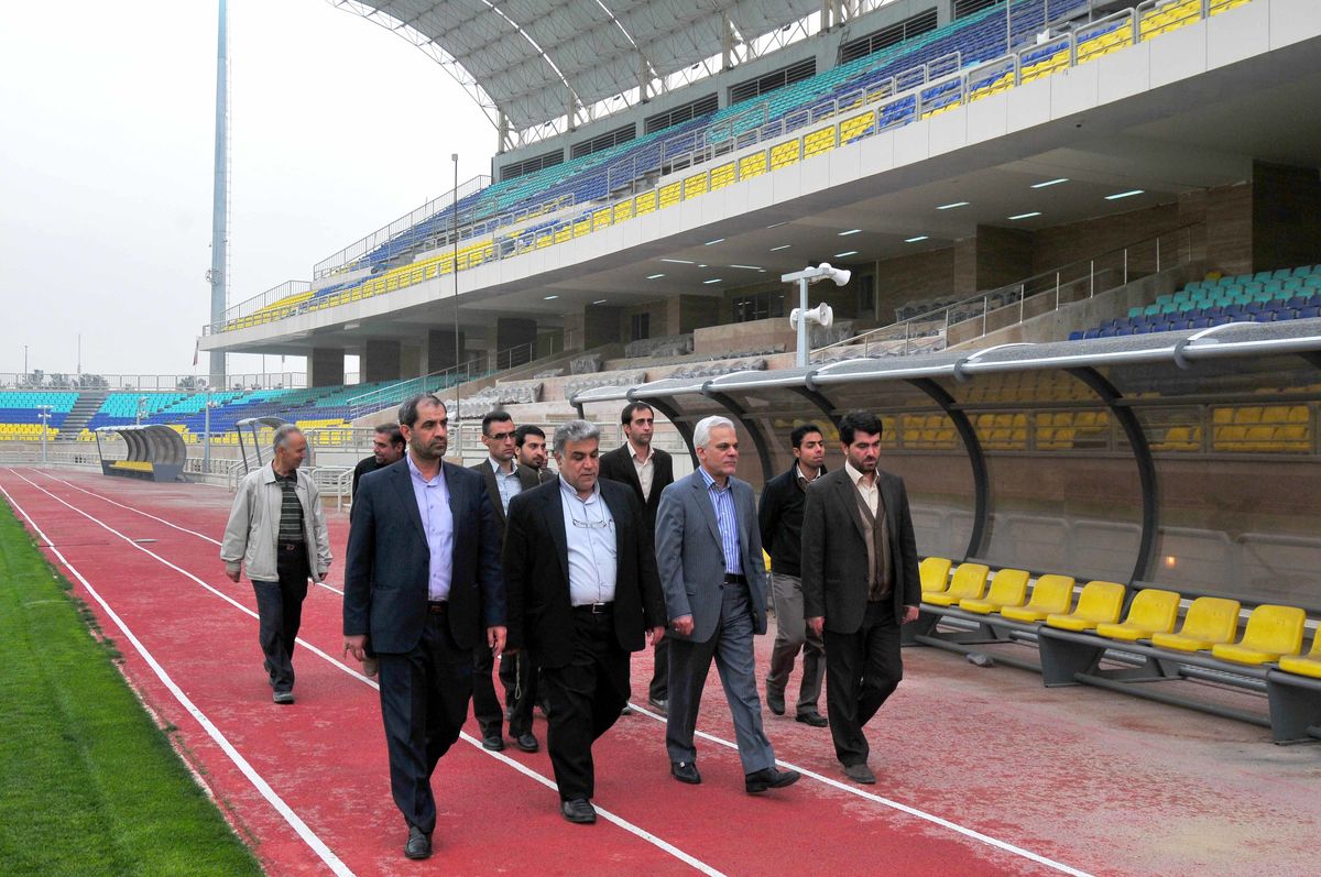 بازدیدطلایی ازورزشگاه شهیدکاظمی+عکس