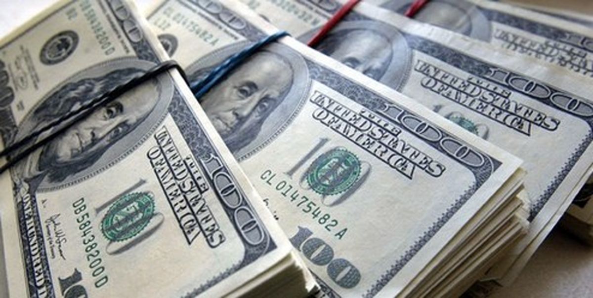 دلار و یورو در صرافی بانکی چند؟