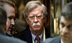 بولتون فرمان لغو برجام را قاب کرده و به دیوار زده